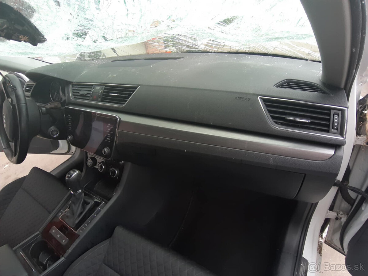 Škoda Superb combi 2,0TDi 140kw - 16