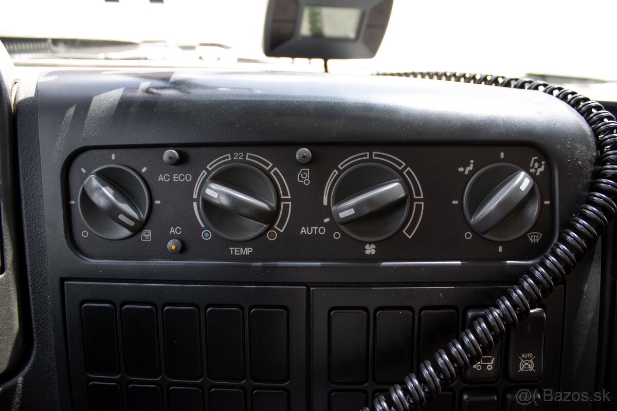 MAN TGL 12.220 4x2 BL - 16