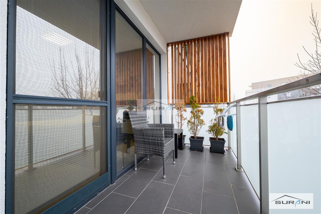 Zariadený 2-izbový byt s balkónom, parkovacie státie,... - 16