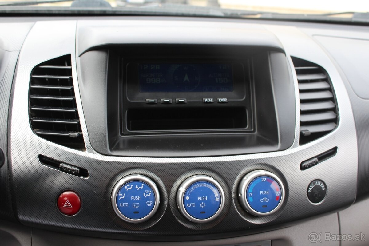 Mitsubishi L200 2.5 DI-D Double Cab Intense - 16