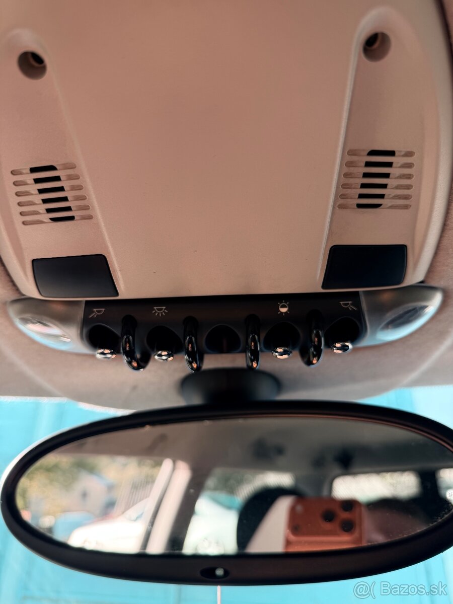 MINI COOPER CLUBMAN 1.6DIESEL MODEL 2009 TOP - 16