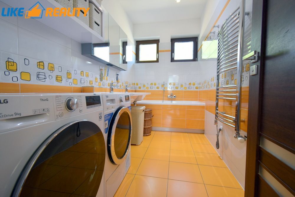 Rodinný dom s bazénom a altánkom Martin- Priekopa - 16