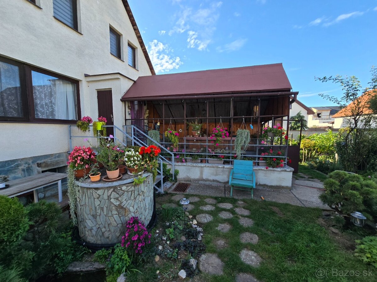 Rodinný dom zo záhradou - zĺava, v obci Kopčany - 16