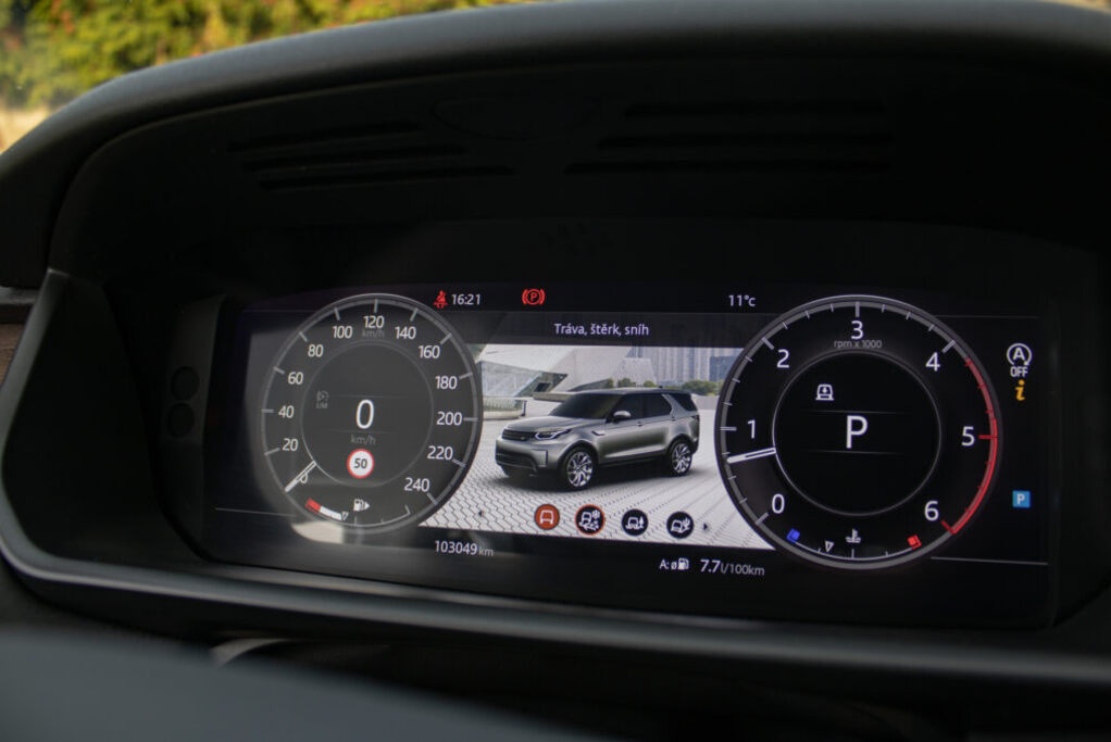 Land Rover Discovery 3.0 SDV6 SE - 16