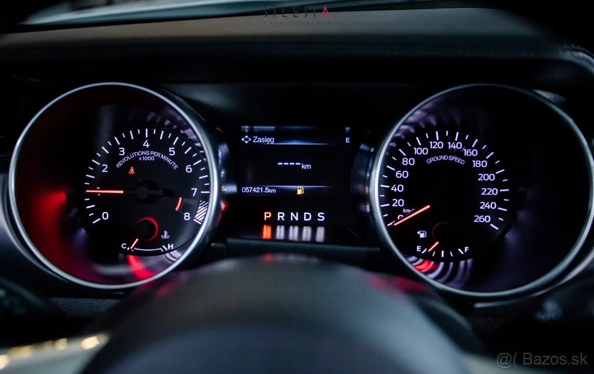 Ford Mustang 5.0 V8 GT - 16