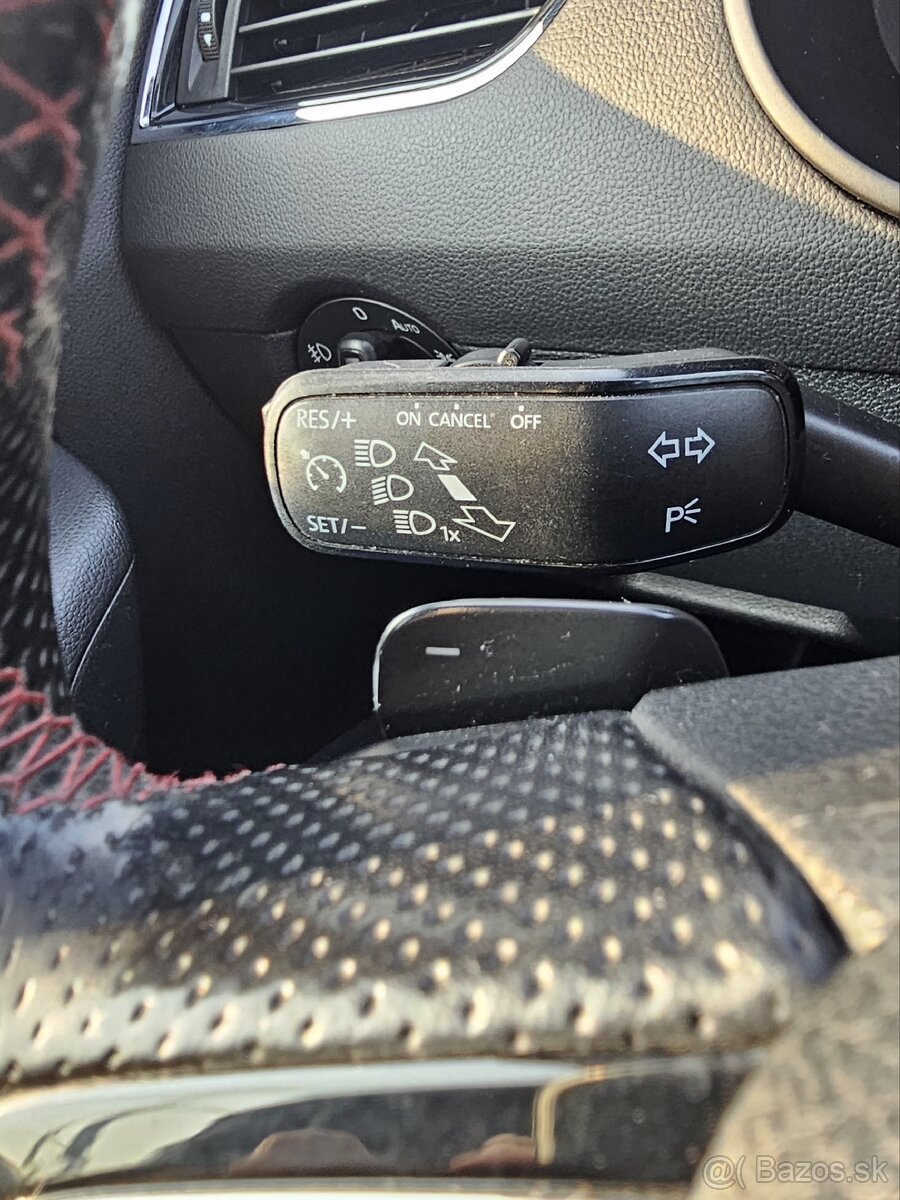 Škoda Octavia Combi 2.0 TDI DPF RS DSG - 16