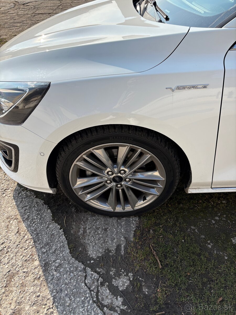 Ford focus combi vignale 2,0 A/T, 110kw, 2019 - 16