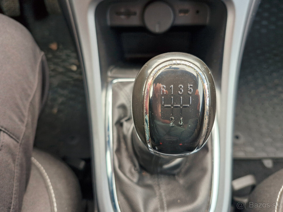 Opel Astra 1.3 CDTI Essentia - 16