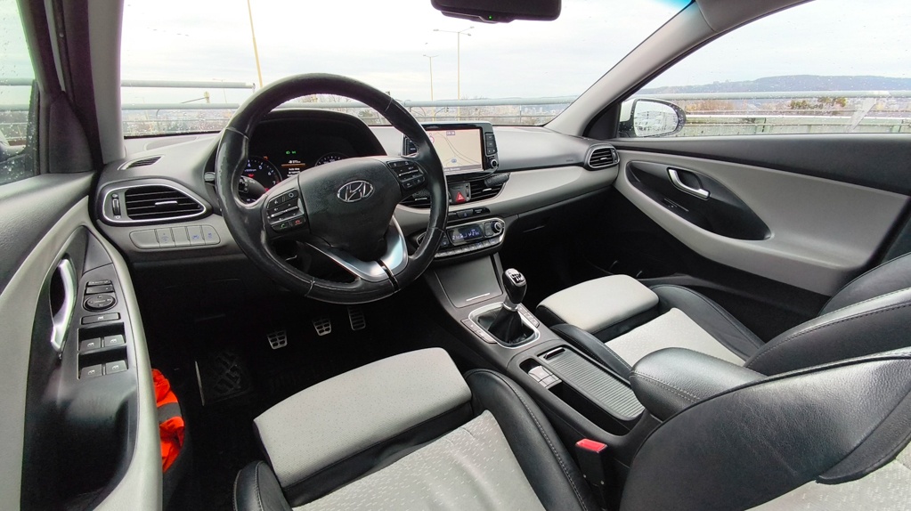 Hyundai i30 Fastback, Style, 103kw Manuál - 16