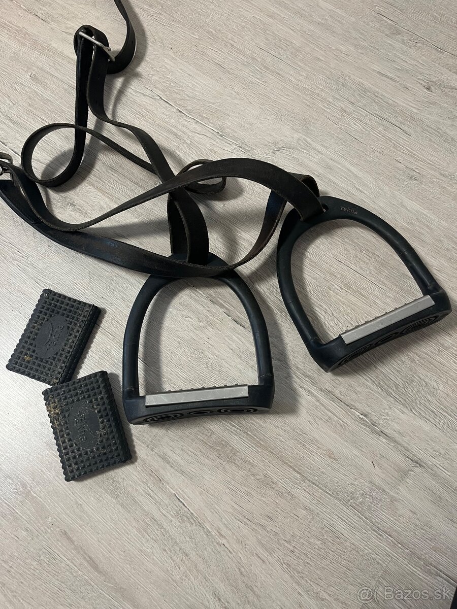 Mix veci uzdecky, gogue, podbrusnik, ohlavka - 16