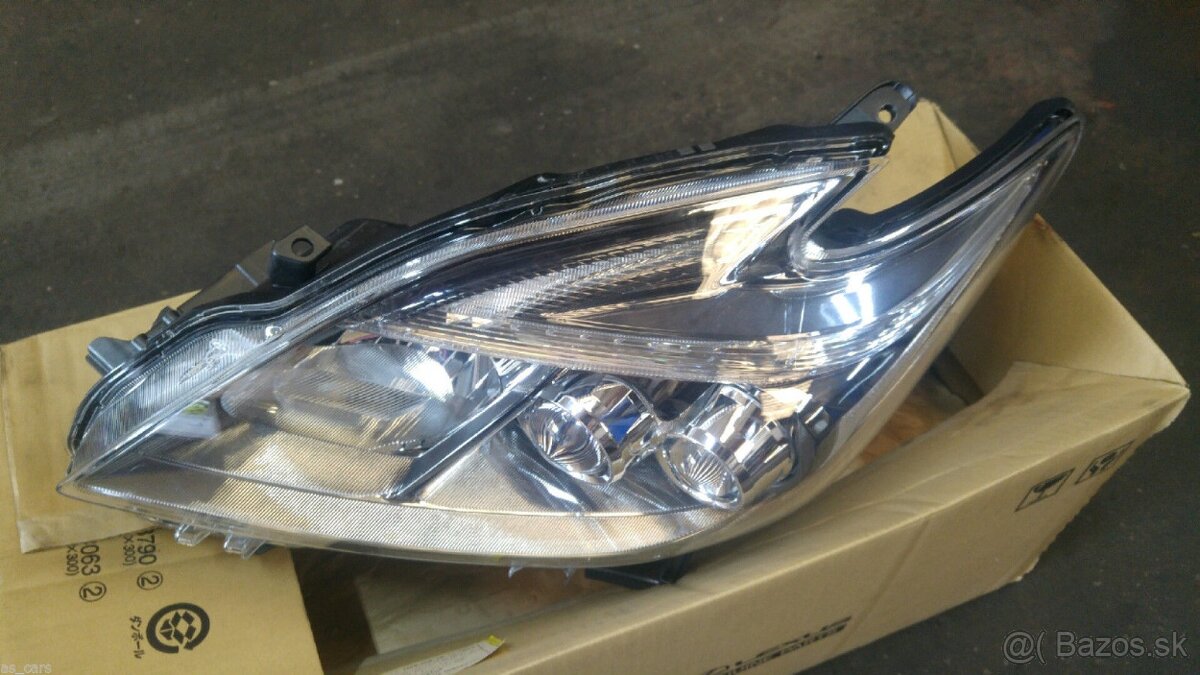 Predám na Toyotu Prius III 2013-2015 Ľavý Predný Bi LED svet - 16