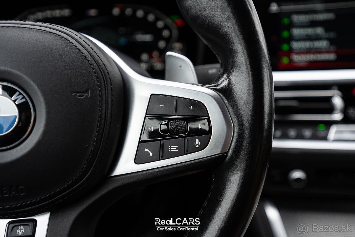 BMW M240i xDrive - 16