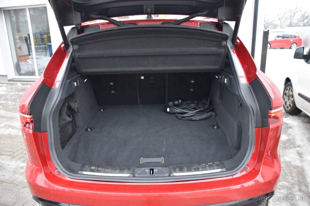 Jaguar F-Pace 2.0 P400e PHEV R-Dynamic S AWD A/T - 16