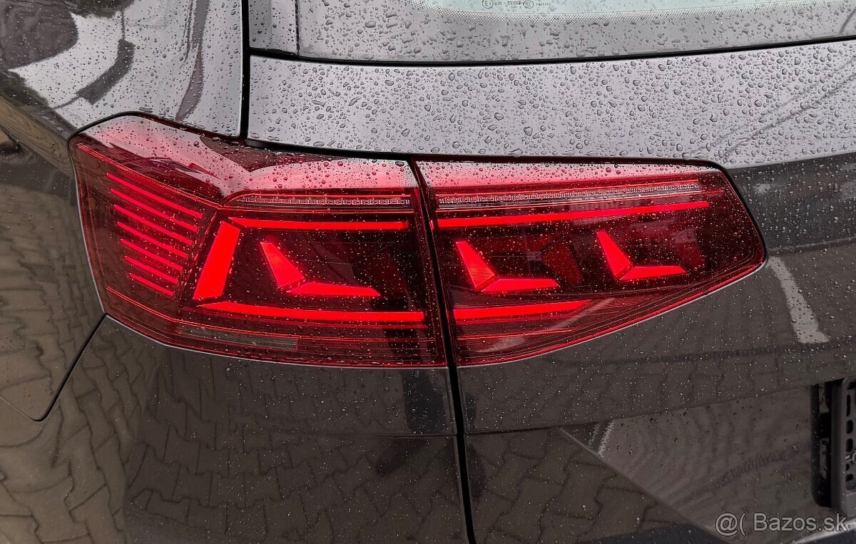 Volkswagen Passat Variant 2.0 TDI EVO Elegance DSG - 16