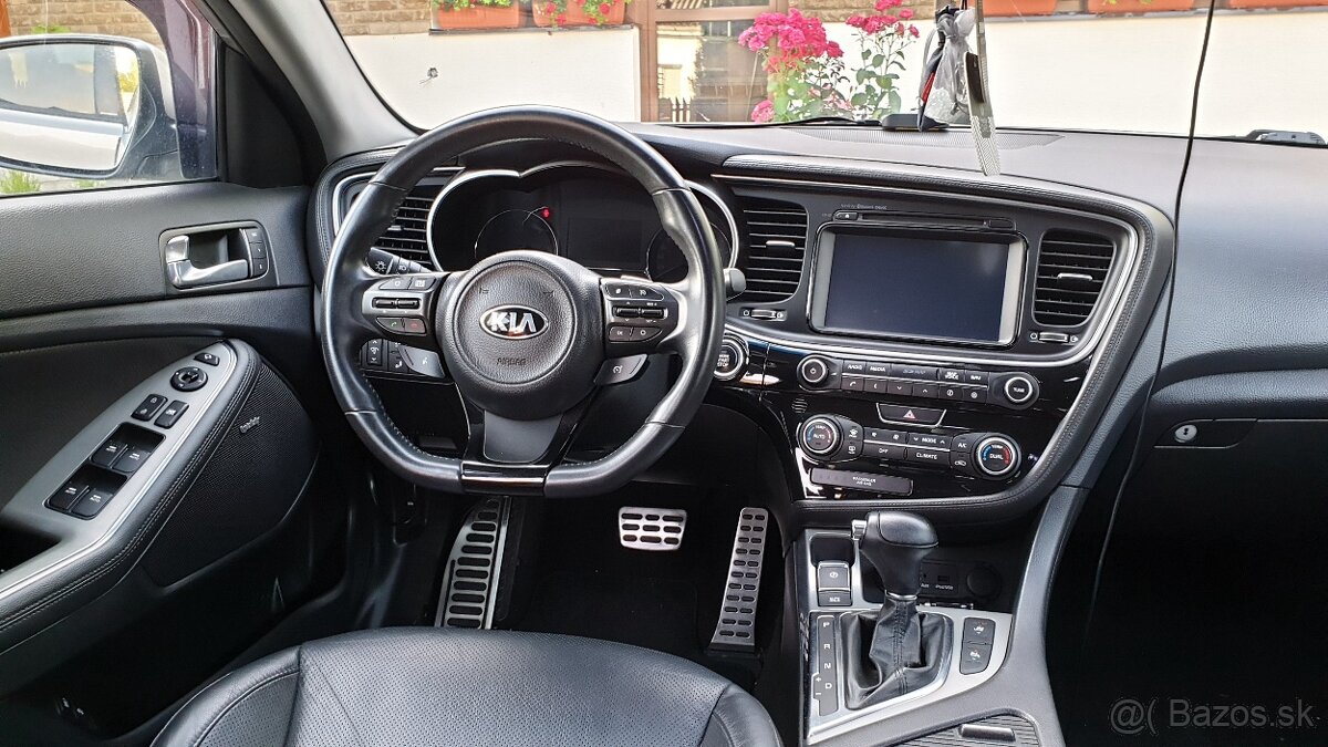 Kia Optima - 16