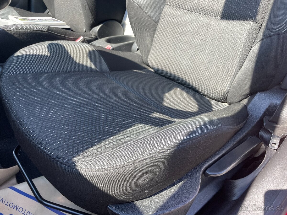 PEUGEOT 207 1,4i 54kw Klima ESP 2012 - 16