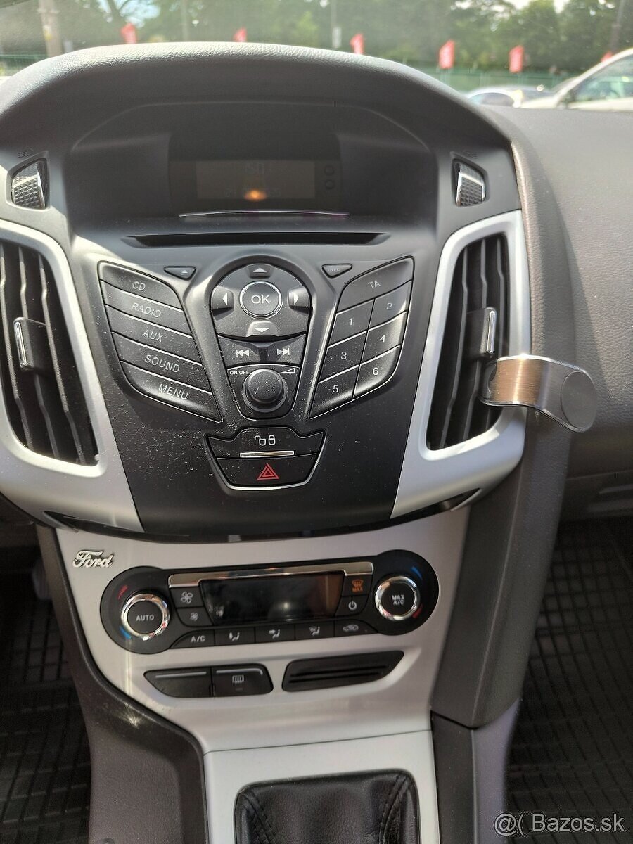 Ford Focus III 1.6 TDCI - 16