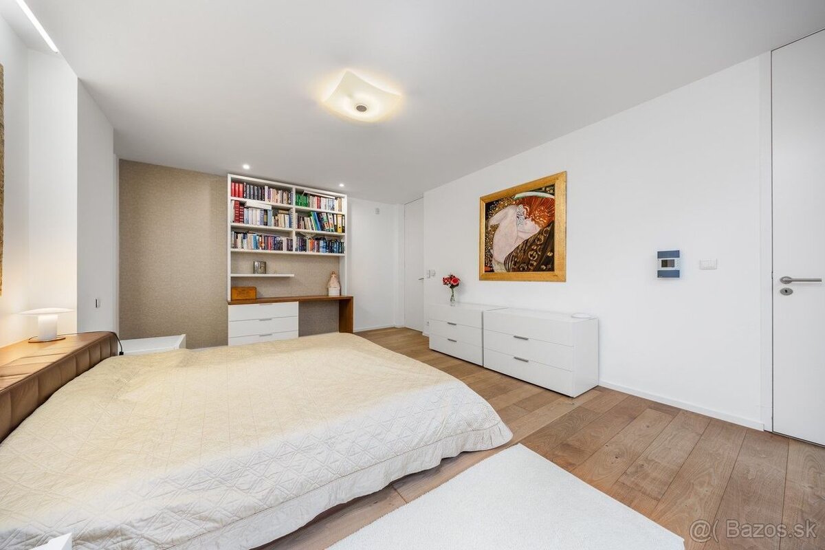 Exkluzívna VILA s panoramatickým výhľadom v Svätom Jure- 5 - 16