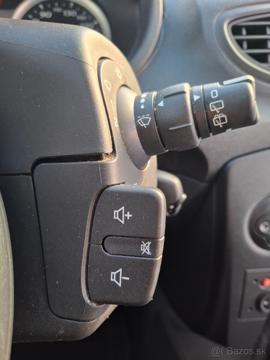 RENAULT CLIO GRANDTOUR 1.2 16V 4-VALEC - 16