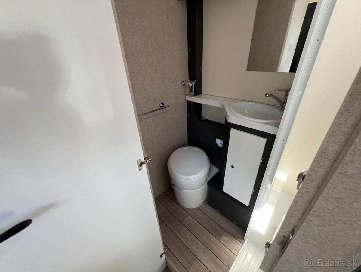 FORSTER 699 DVB 2025 18 TIS KM DPH TOP VÝBAVA - 16