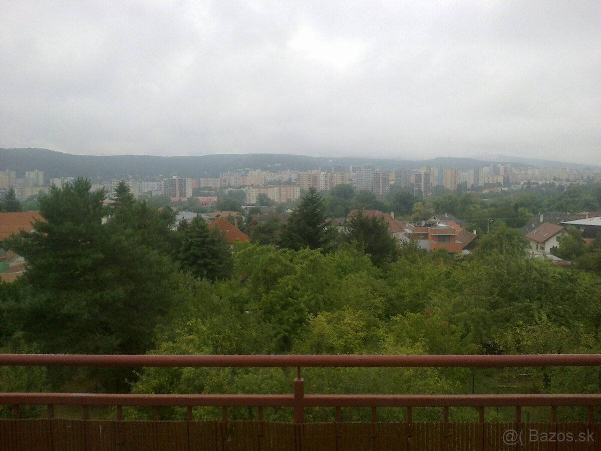 Prenájom 4 izbového bytu - 16