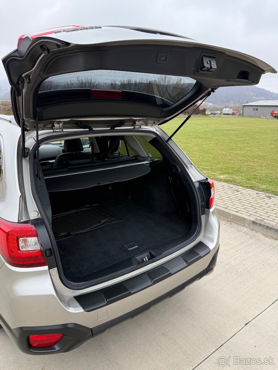 Subaru Legacy Outback 2,0 D 110 kW A/T 4x4 - 16