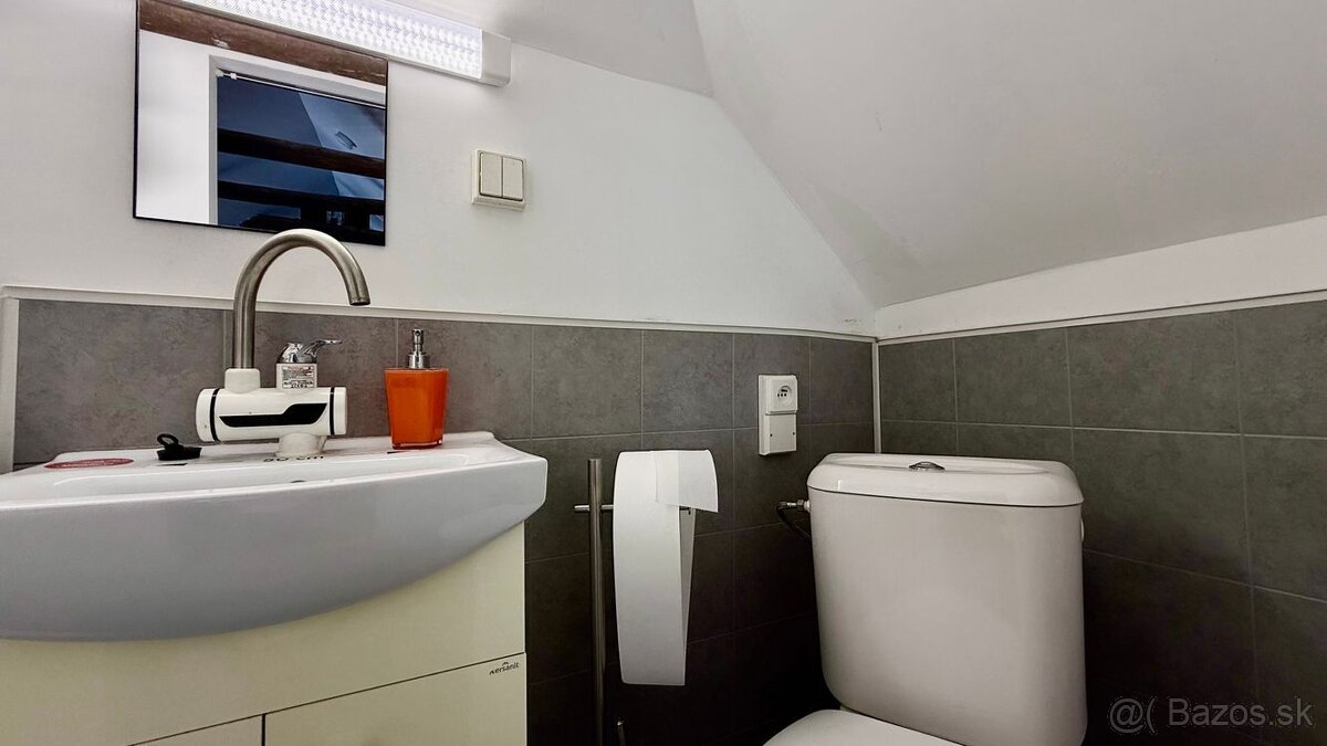 MAĎARSKO - MÉRA PEKNÝ GAZDOVSKÝ RD PO REKONŠTRUKCII. - 16