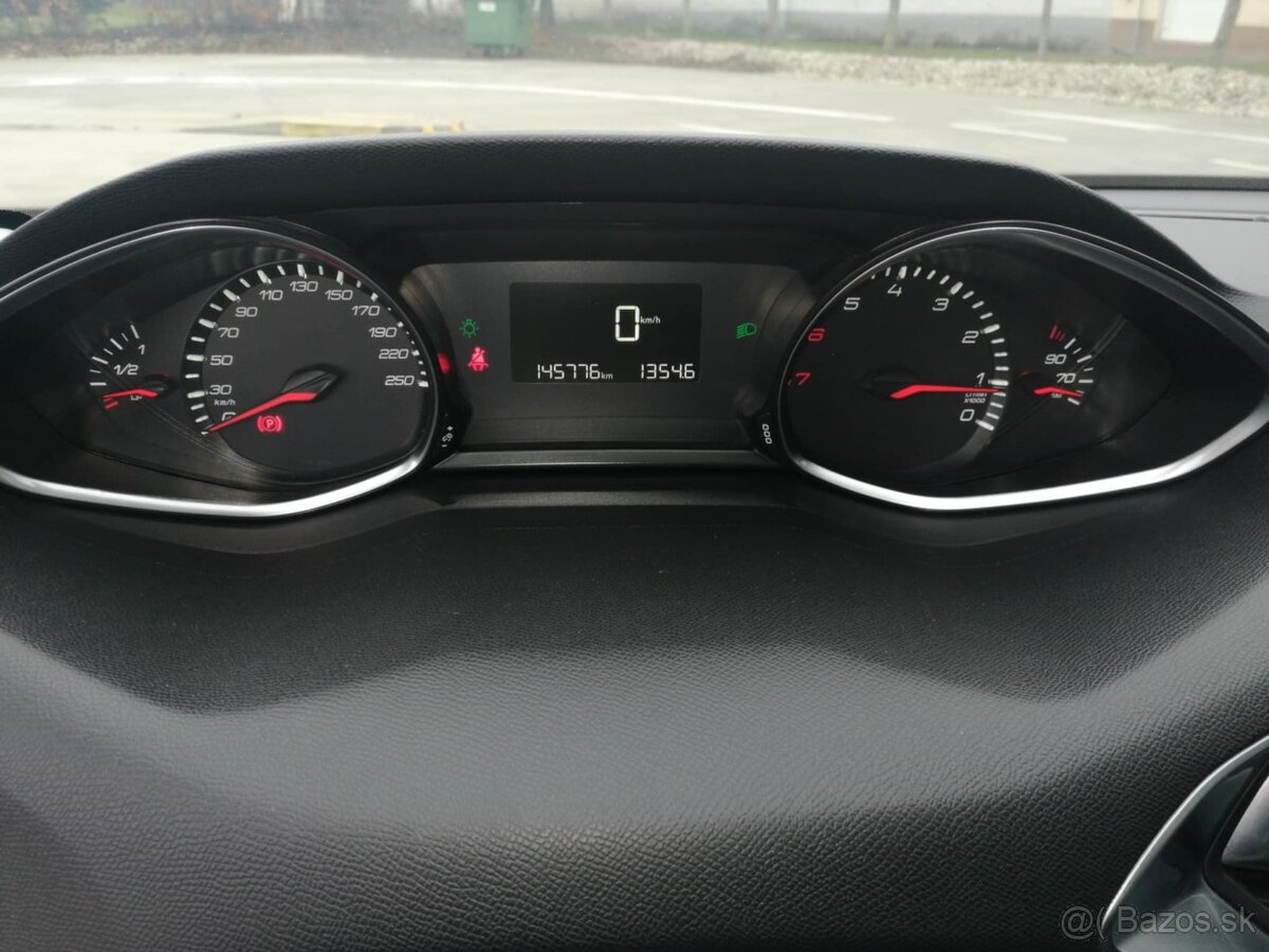 Peugeot 308 SW 1.2 e-THP - 16