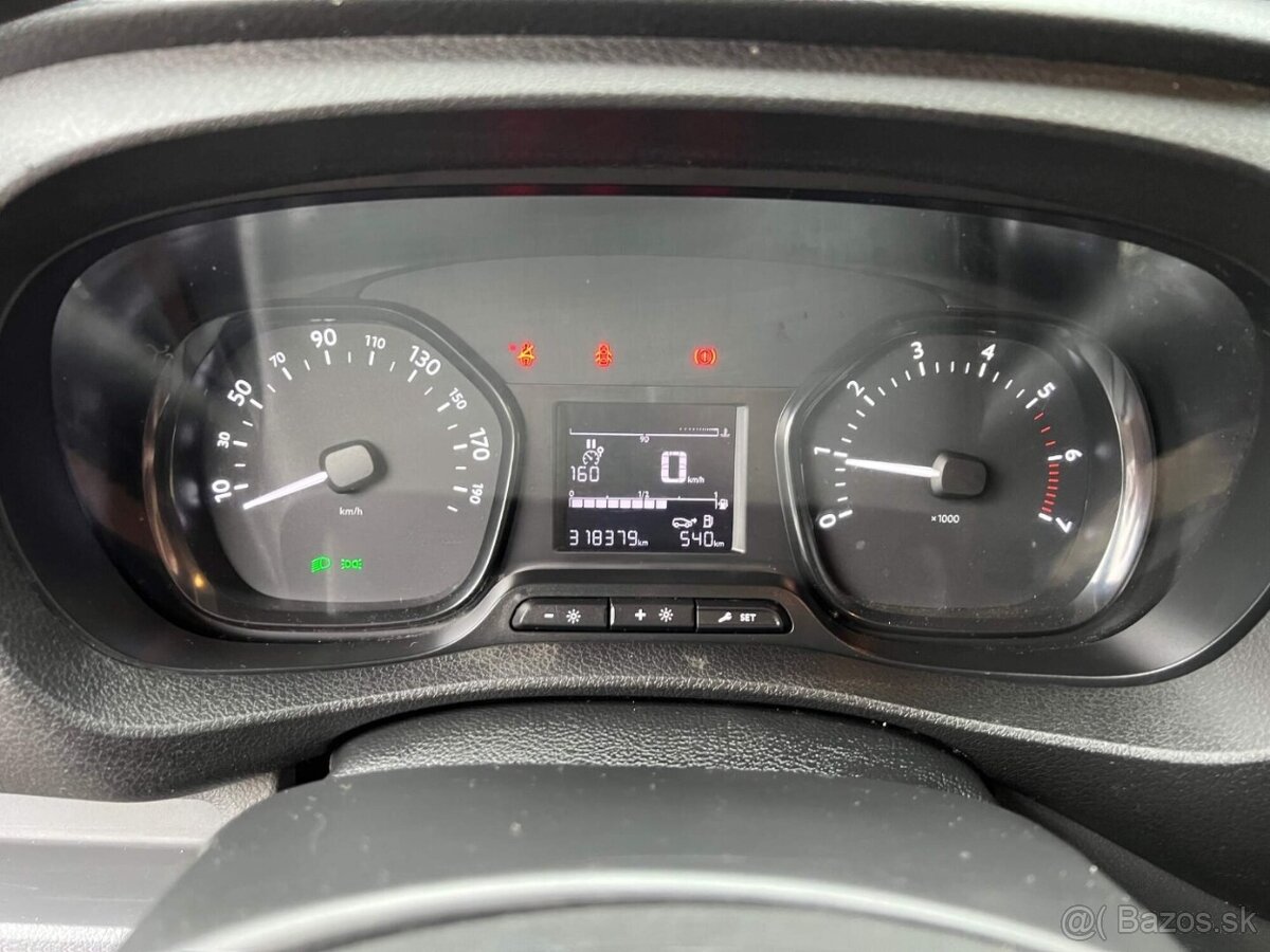 CITROEN JUMPY 2.0HDI 90kW 2018 6 míst ČR klima - 16