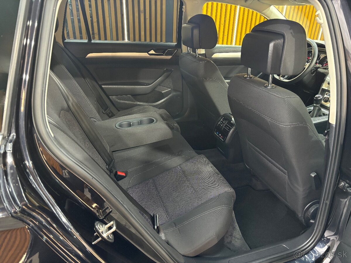 Volkswagen Passat Variant 2.0 TDI BMT Comfortline - 16
