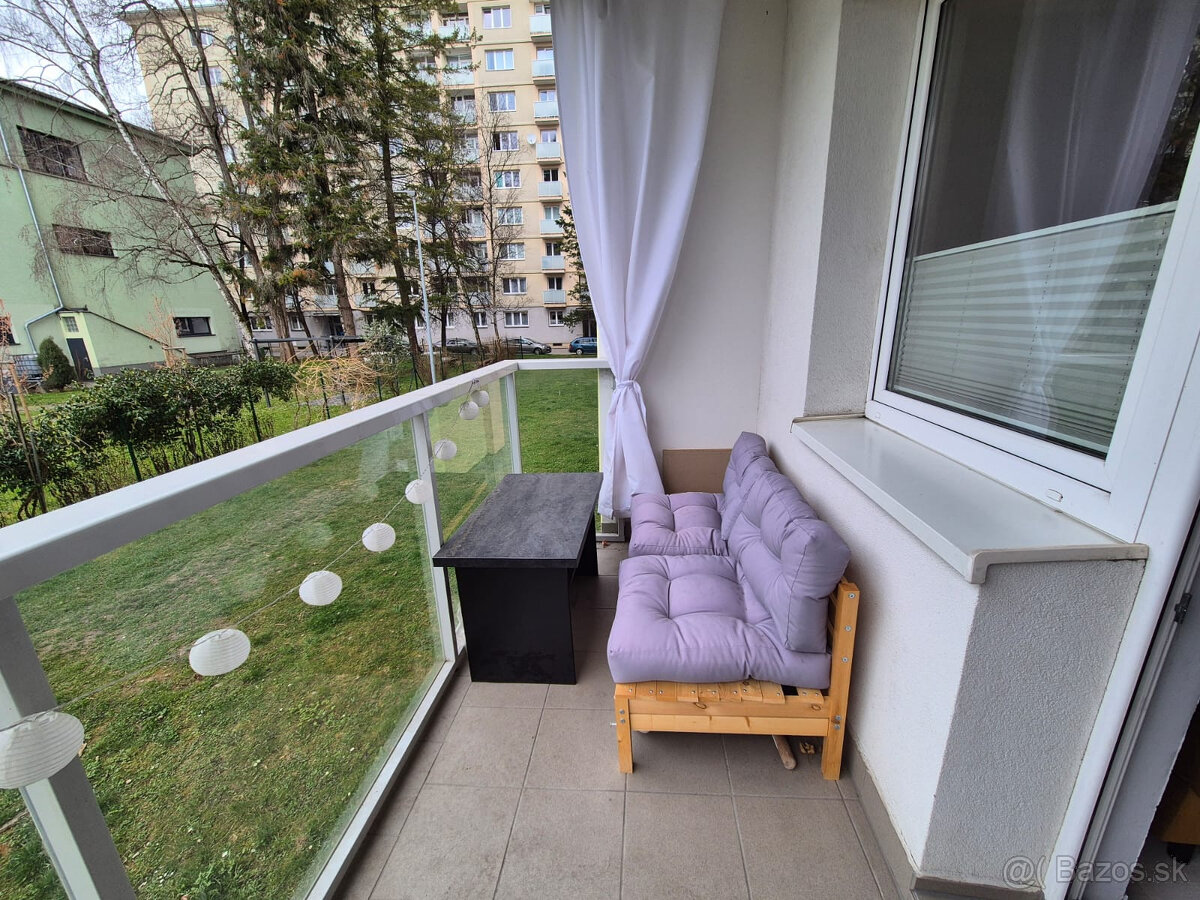 Na prenájom útulná garsónka s balkónom v centre Žiliny - 16