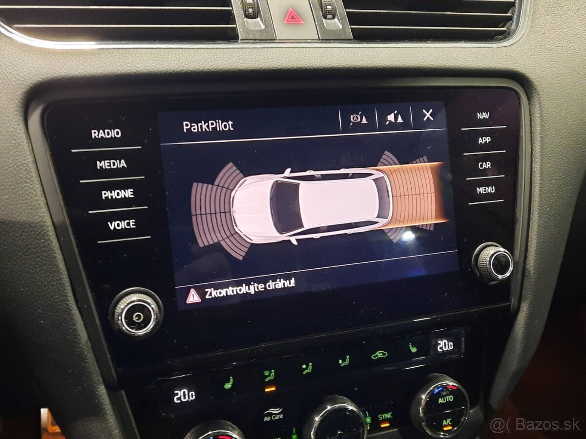 Škoda Octavia Combi 2.0 TDI RS - 16