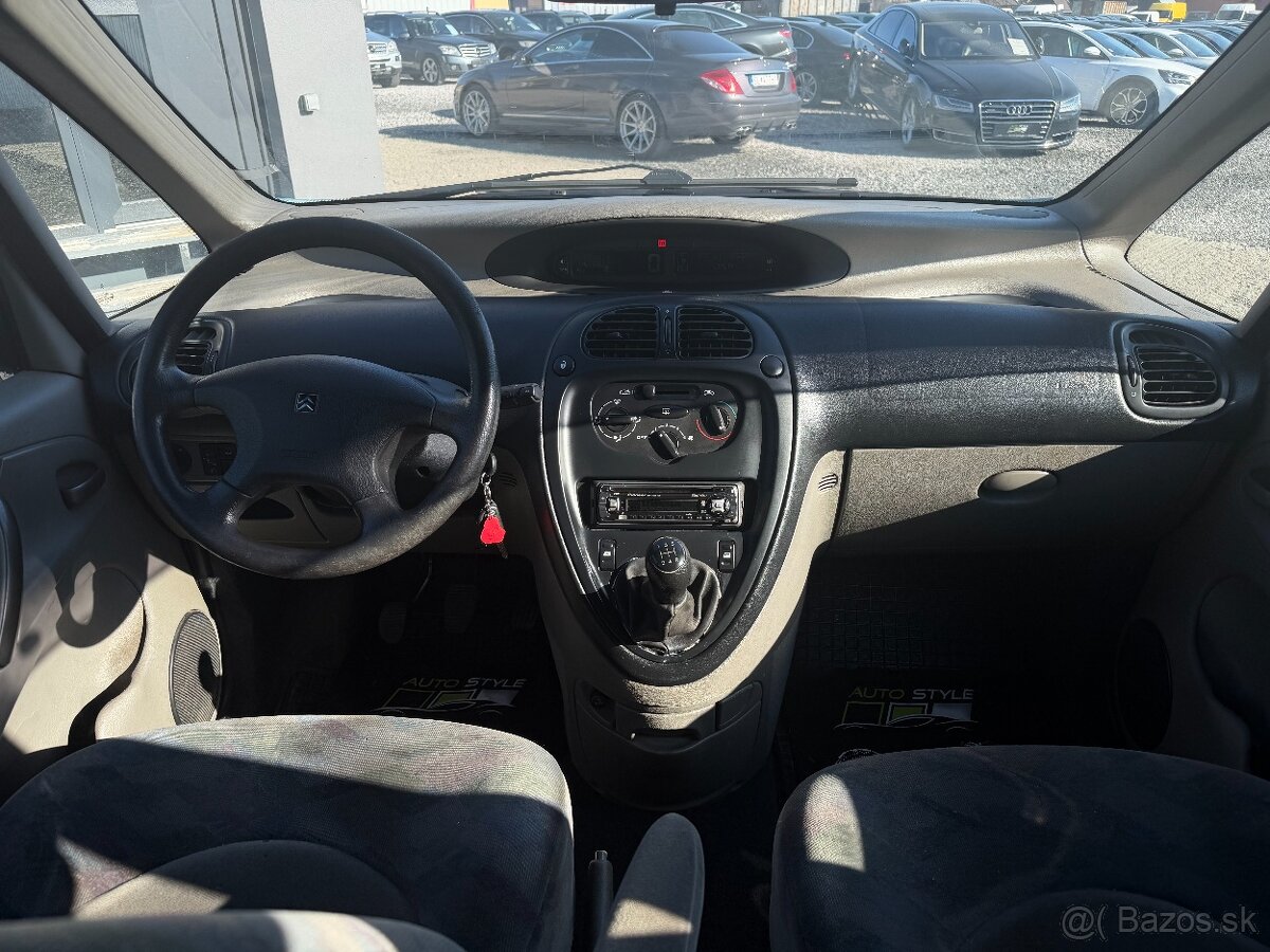Citroën Xsara Picasso 1.6i SX | Benzín - 16