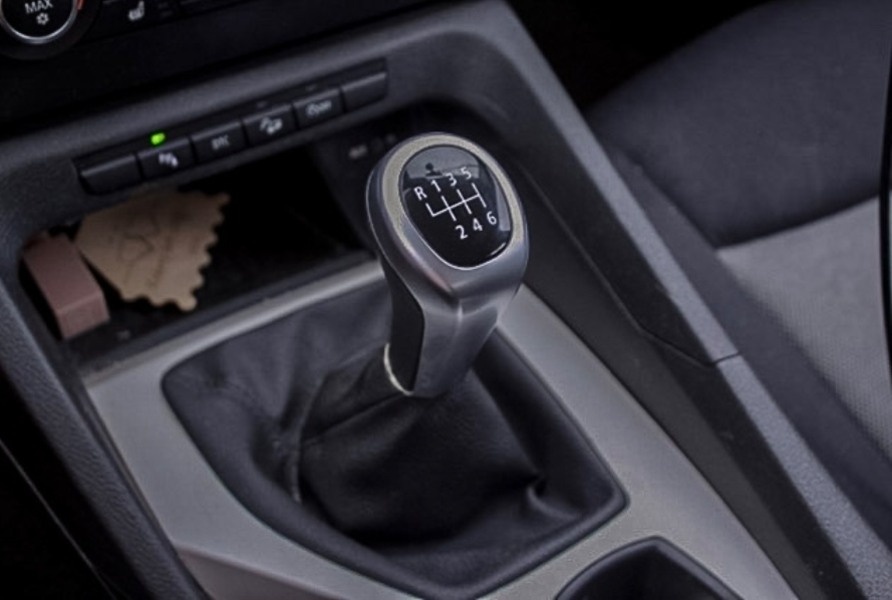 BMW X1 r.2010 , 110kw 4x4 - 16