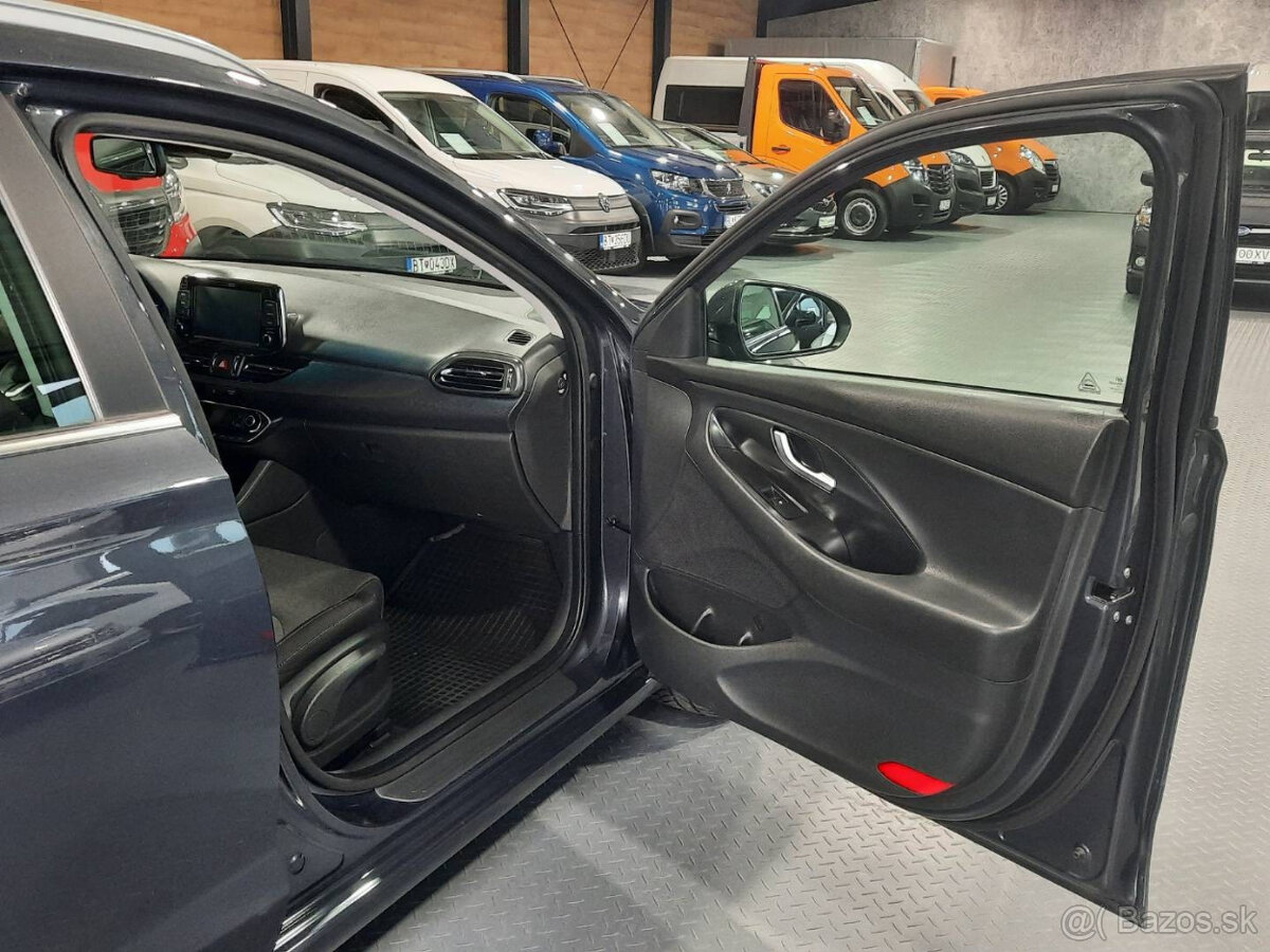 Hyundai i30 CW 1.6 CRDi Comfort - 16