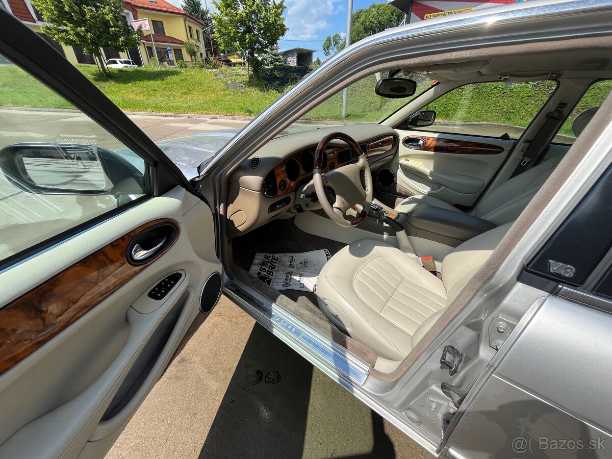 JAGUAR XJ 3.2 V8 Executive 1998 Benzín 174kw A/T - 16