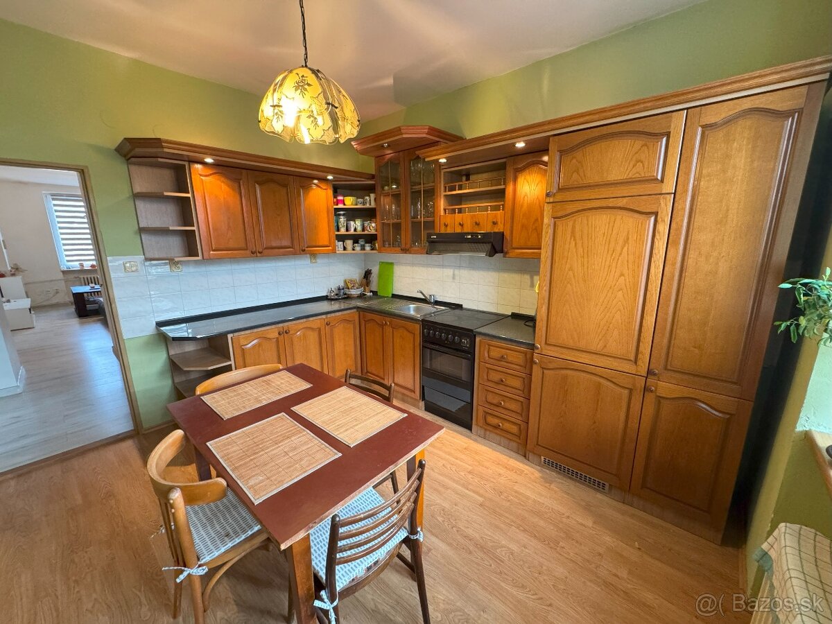 ZNIZENA CENA Trojizbový byt v centre mesta Veľký Krtíš - 16