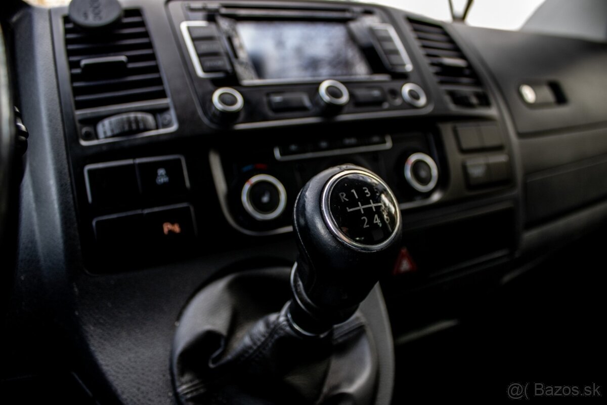 Volkswagen T5 Multivan Startline 2.0TDi 103kW, M6 - 16