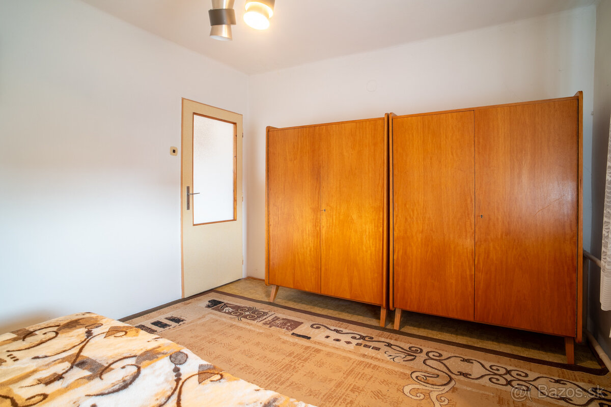 Na predaj 5-izbový rodinný dom Veľké Leváre - 16