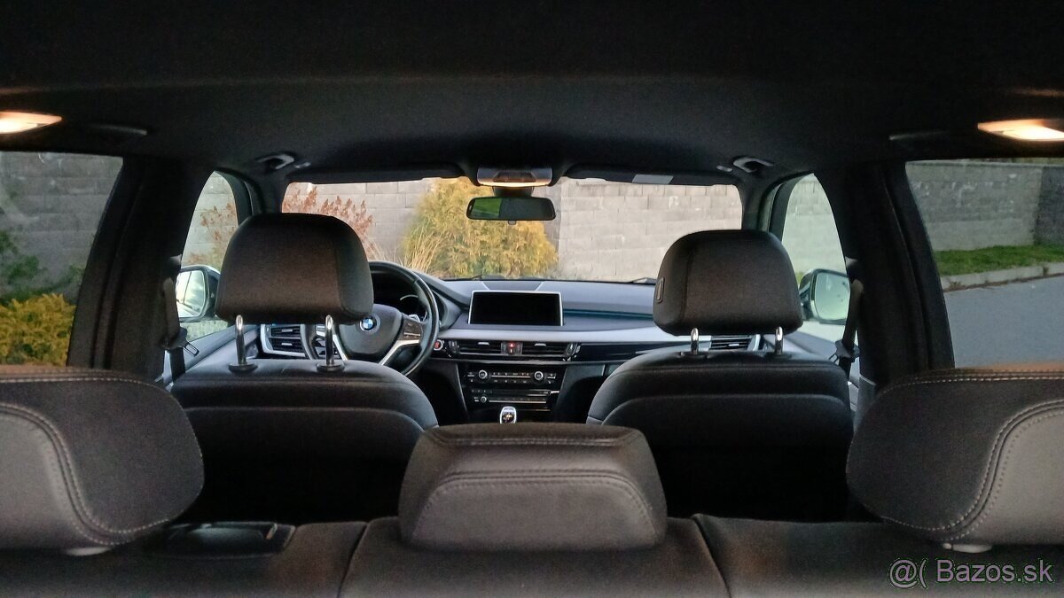 BMW X5 XDrive30d - 16