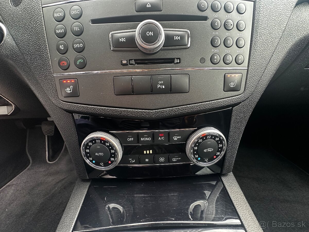 Mercedes-Benz trieda C200 CDI Classic - 16