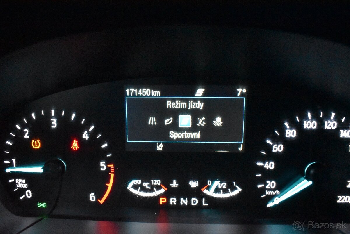 Ford Kuga 2.0 TDCi EcoBlue 190k Titanium A/T AWD - 16