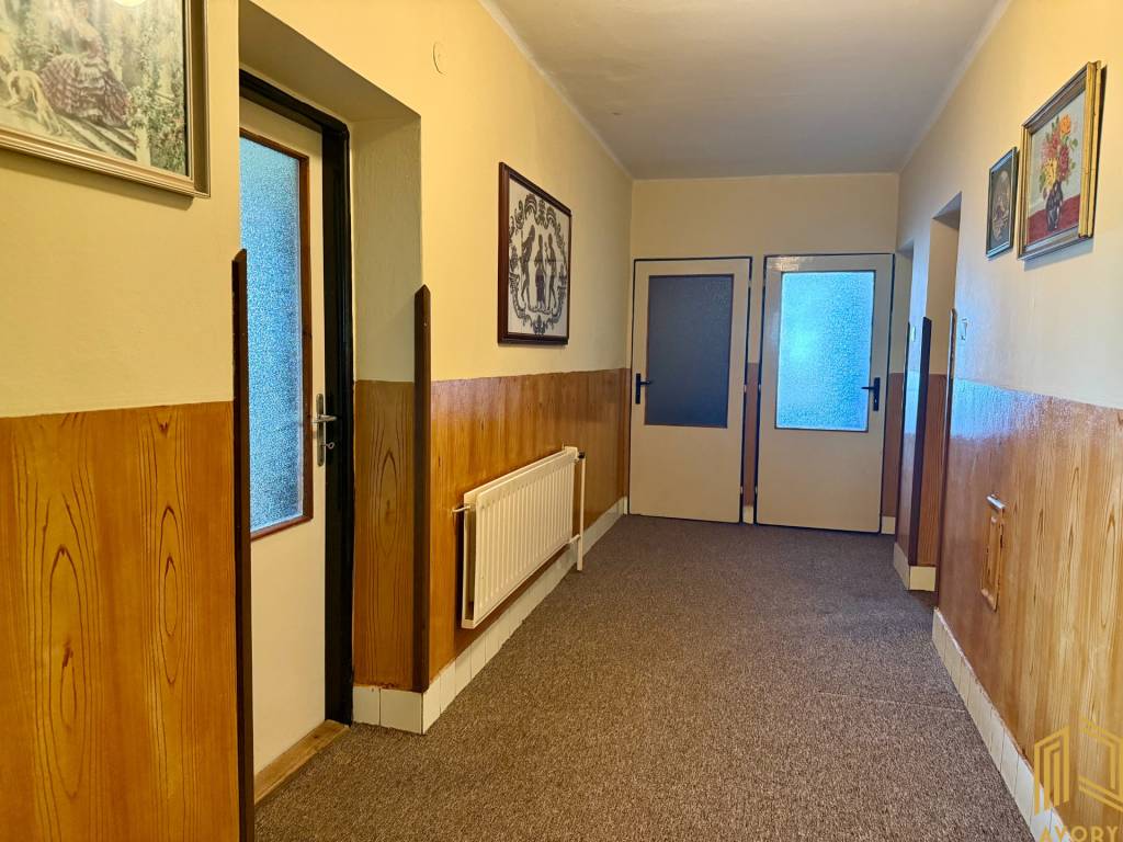 HOS. USADLOSŤ SAMOTA NA KOPCI, POZEMOK 4.930m2, SOBOTIŠTE - 16