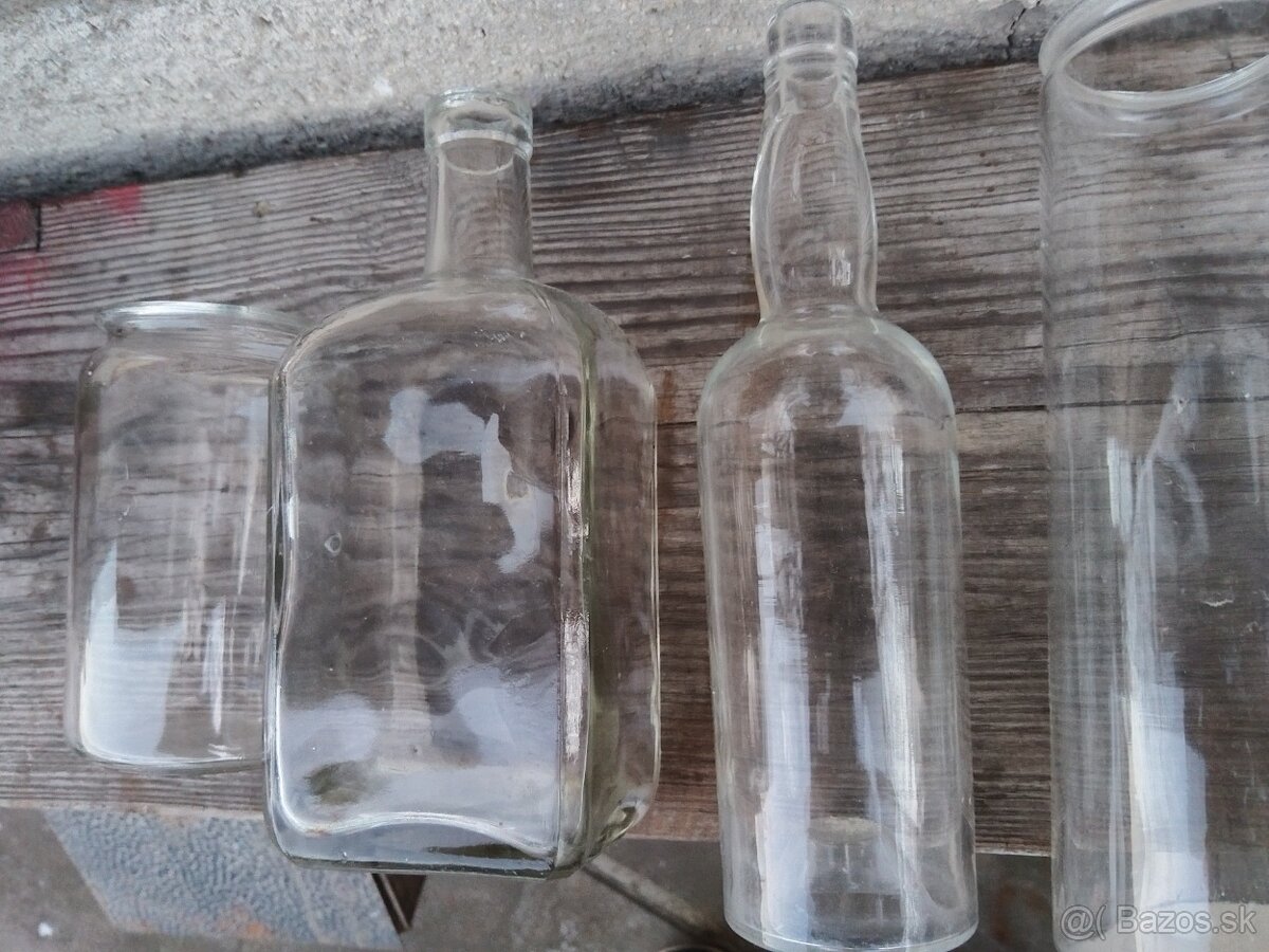 staré fľaše a poháre - 16