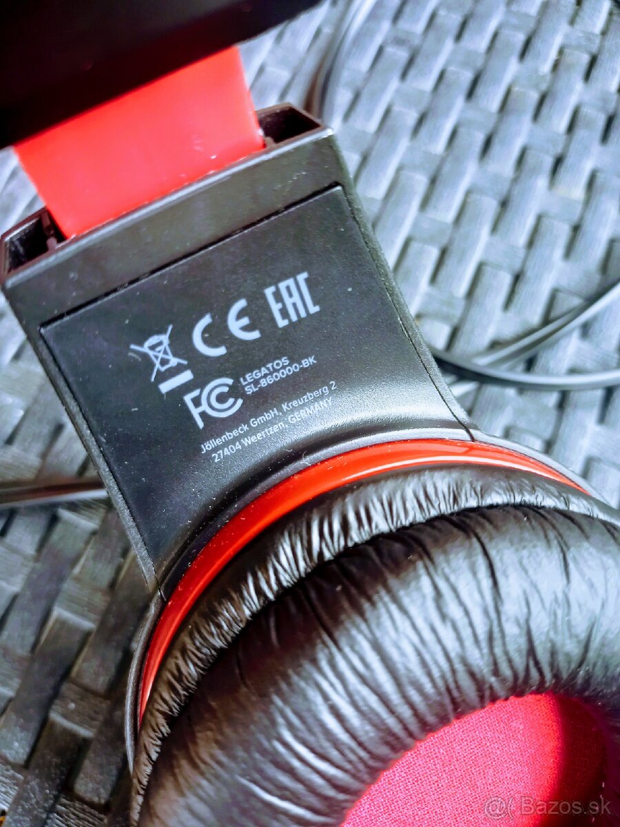 Herné slúchatka s mikrofónom - 16