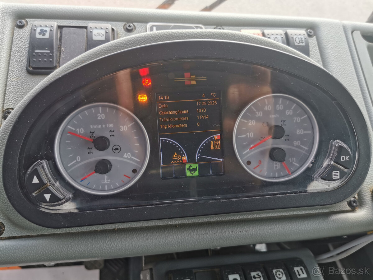 Prodám sklápěč KIEFER 1152 EURO 6 4x4 S3 zimní údržba - 16