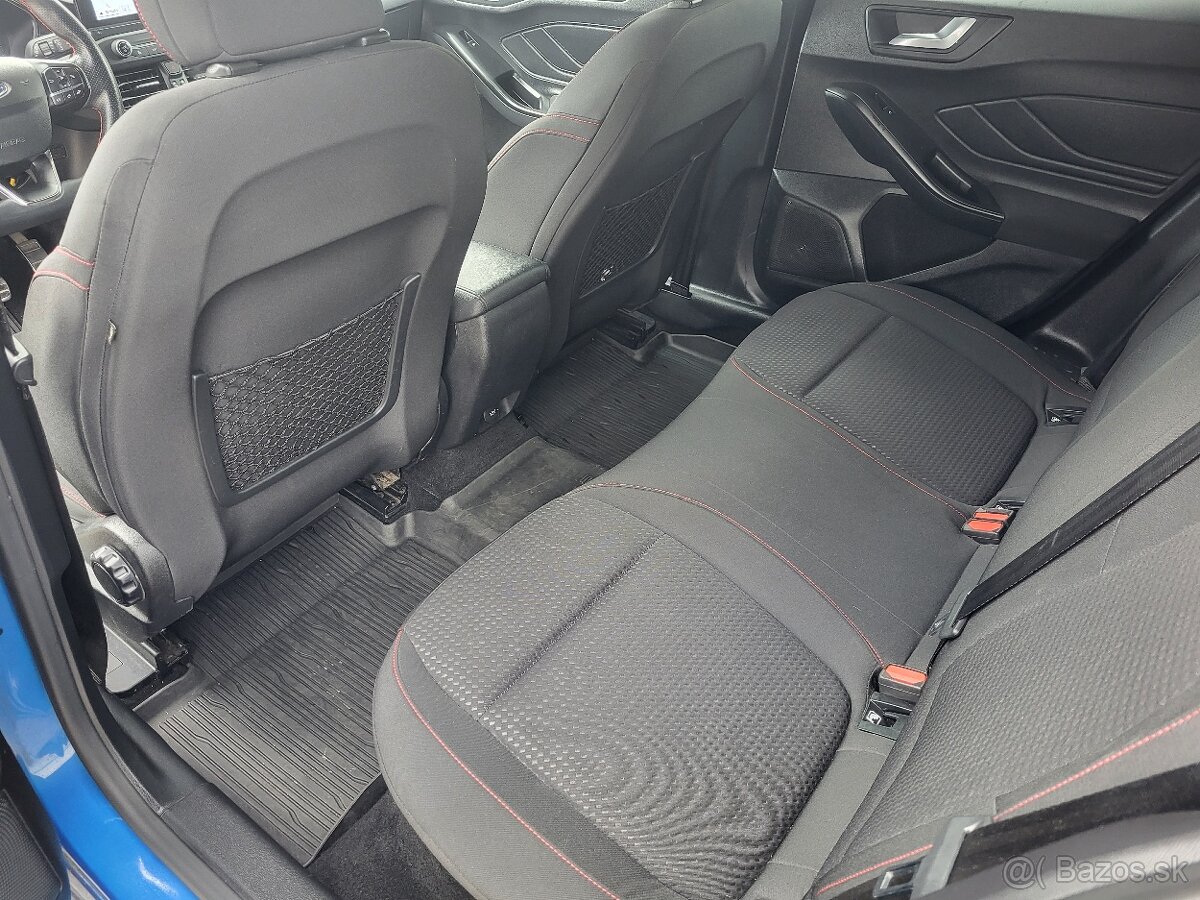 Ford Focus ST.line - 16