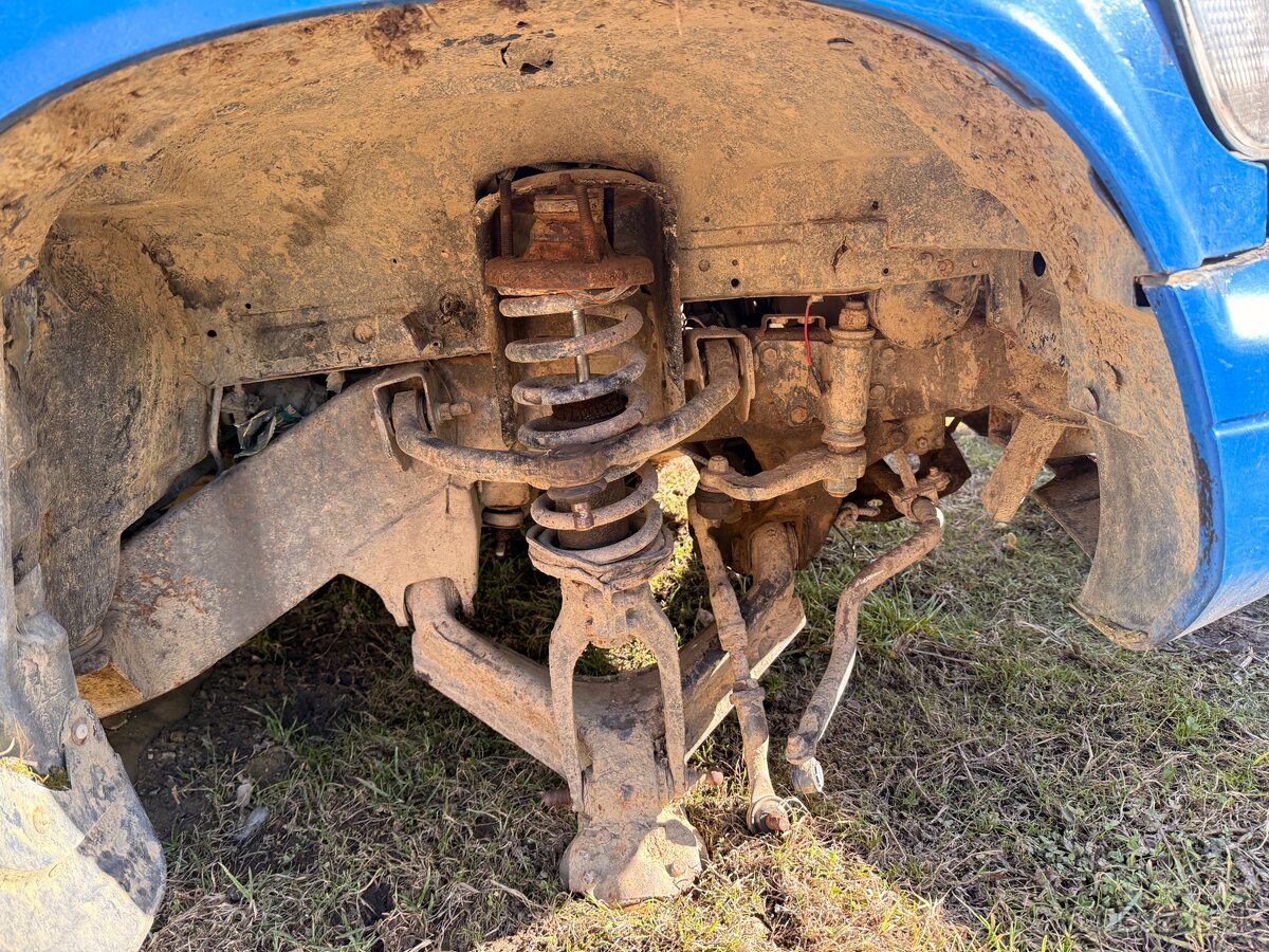 Rozpredam Kia Sportage 2,0 16v - 16