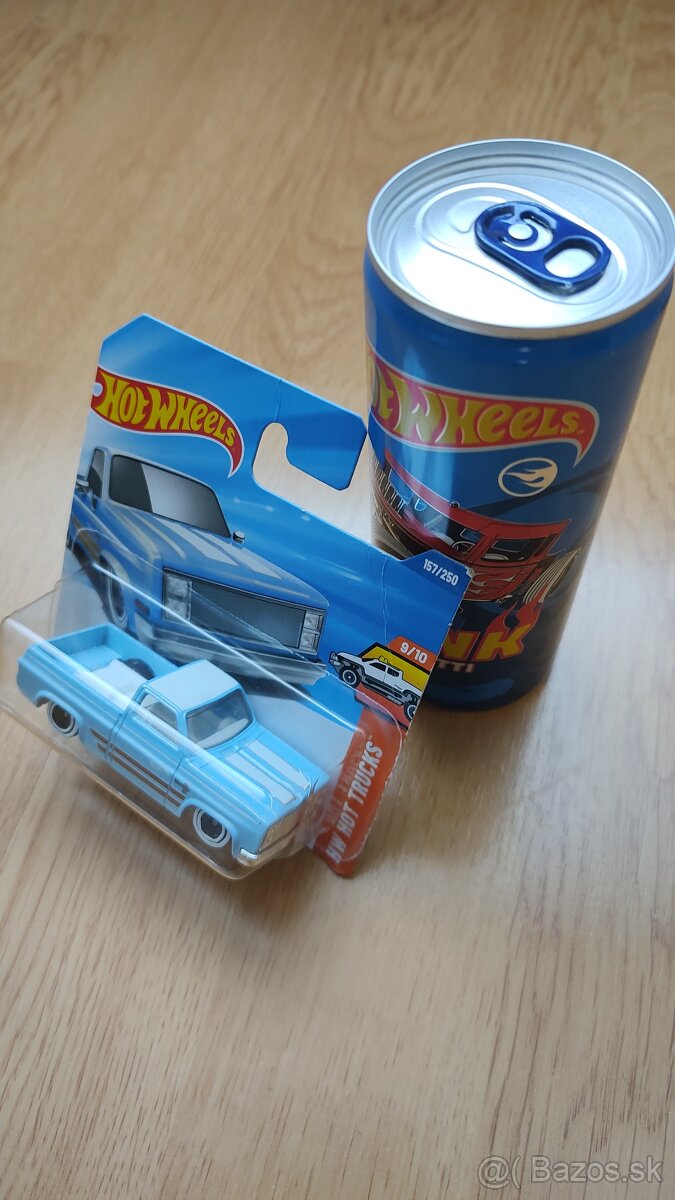 Hot Wheels set - 16