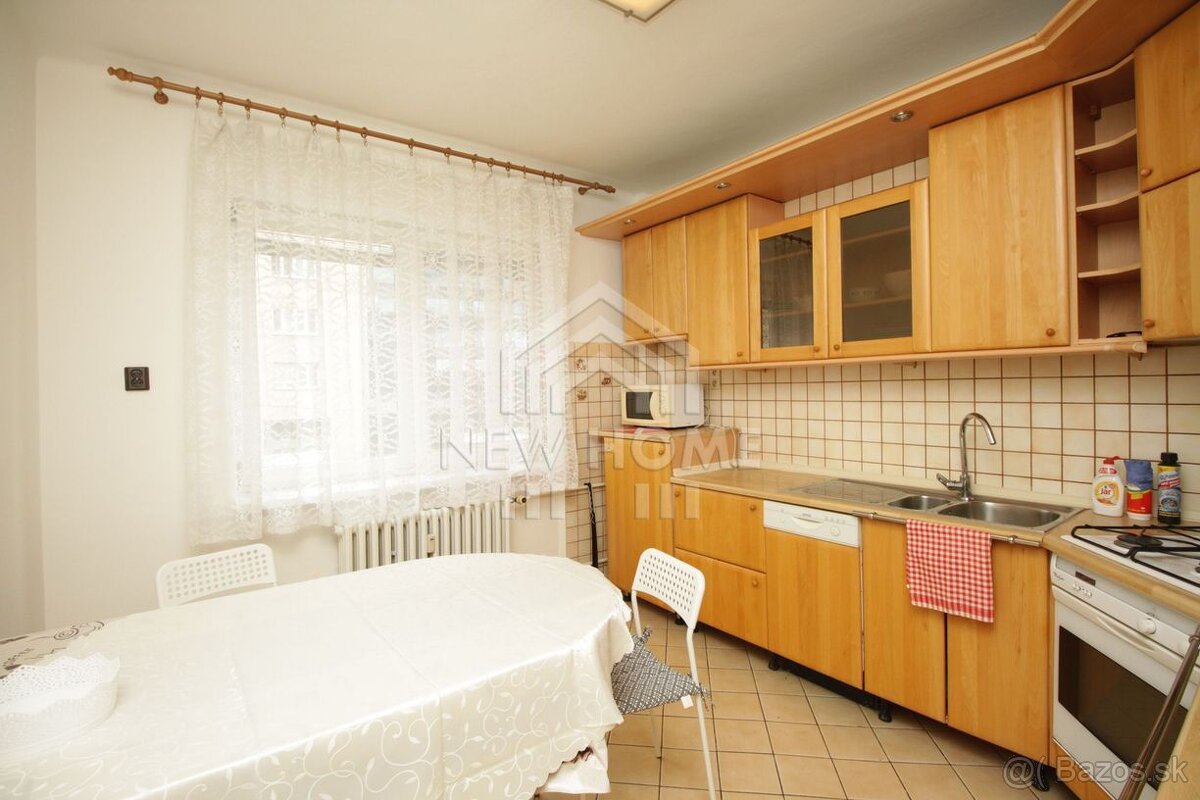 TRNAVSKÉ Mýto - 4 iz. byt 113 m2, samostatná garáž - 16